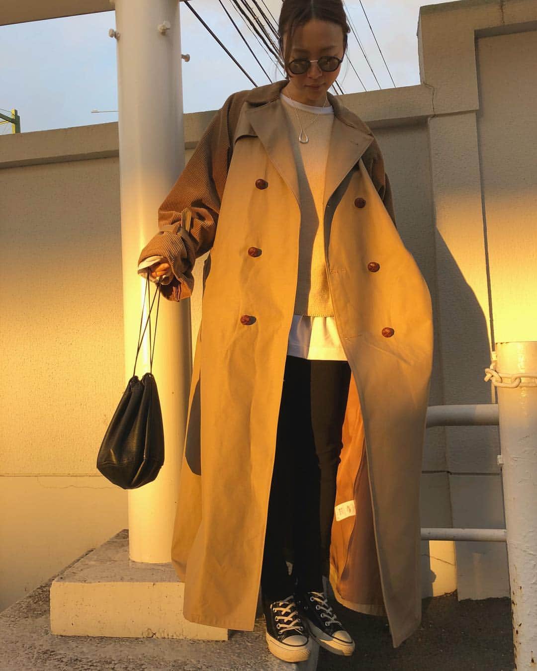 野尻美穂のインスタグラム：「この前のコートはFILL THE BILLだよ😙 スーパーロングトレンチはこの春も着る👩‍🏫 #FILLTHEBILL #トレンチコート #質問沢山ありがとうございますDMも見てます」
