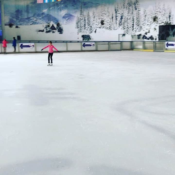 のインスタグラム：「New year new jump」