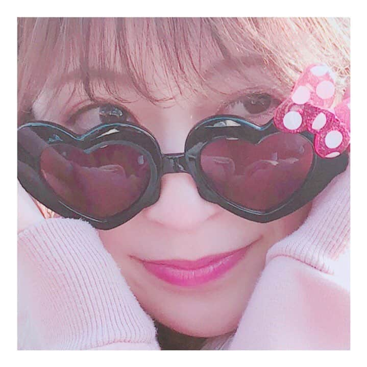 吉田朱里さんのインスタグラム写真 - (吉田朱里Instagram)「どあっぷー💖💜 #disney #disneyland #ディズニー」2月16日 0時19分 - _yoshida_akari