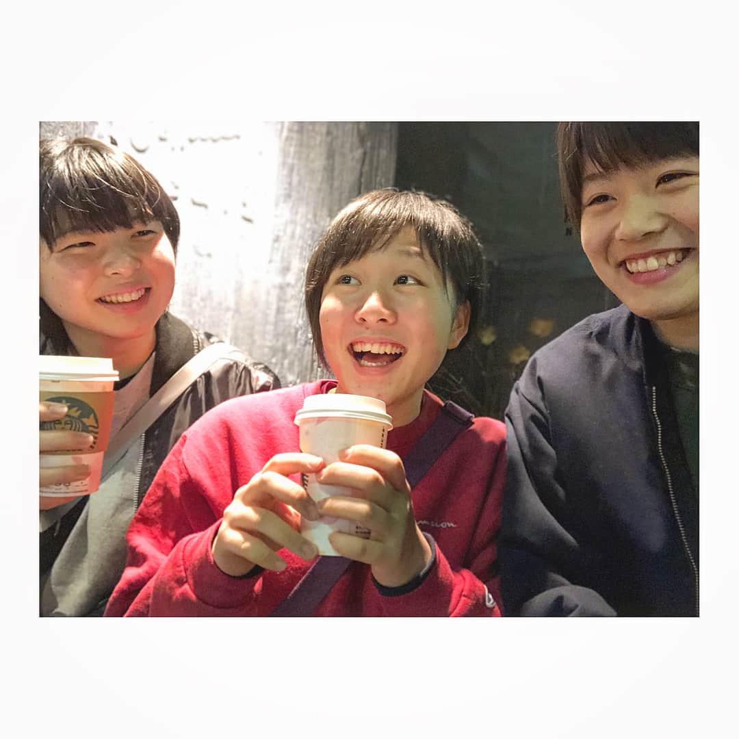 山田二千華のインスタグラム：「#下北沢#古着#champion#パンケーキ#一眼レフ#いんすたばえ」