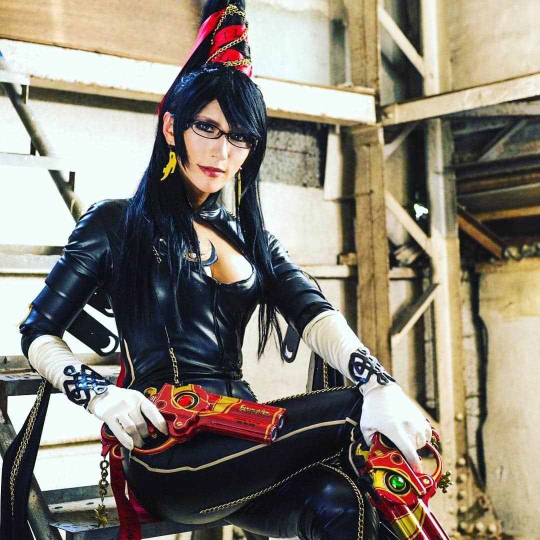 鷹村アオイさんのインスタグラム写真 - (鷹村アオイInstagram)「+ Nintendo swichで ベヨネッタ、 ベヨネッタ２同梱。 + bayonetta ∞climax edition 2018年2月18日発売です！！ 3も発売決定！！ 楽しみ！！ + #nintendoswitch #bayonettacosplay #bayonetta #ベヨネッタ #ベヨネッタ2のコスプレもしたい #ベヨネッタ3楽しみ #cosplay #cosplayer #コスプレ #コスプレイヤー #カメラマンさんと繋がりたい #コスプレイヤーさんと繋がりたい」2月16日 21時56分 - aoi_takamura