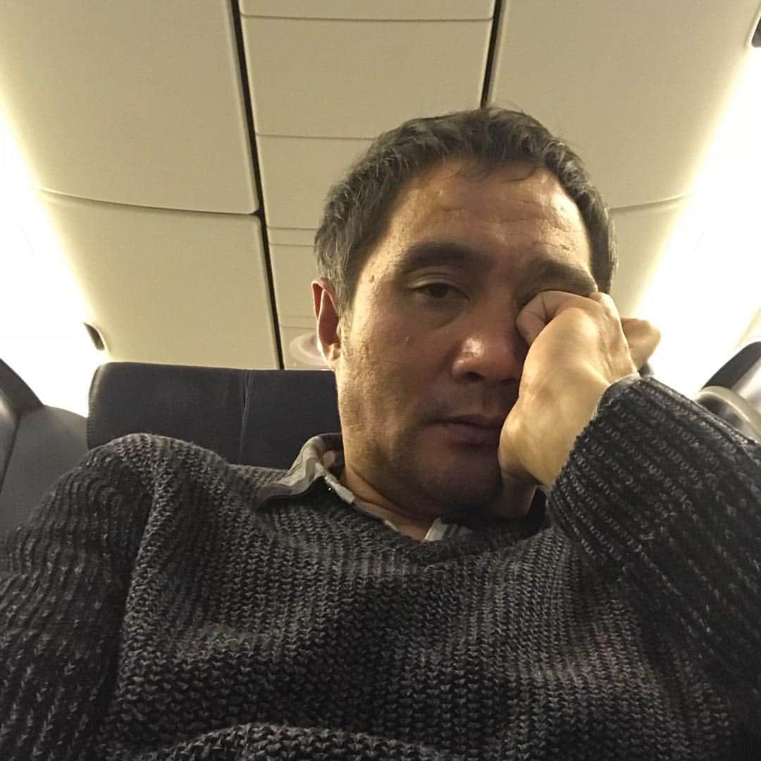 のインスタグラム：「吹雪いてて飛ばないぜ〜 かれこれ1時間待機中」