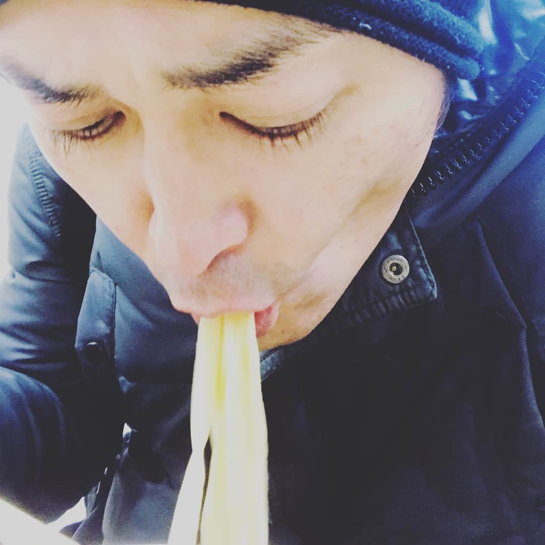 安田顕さんのインスタグラム写真 - (安田顕Instagram)「ありがとう愛知。 #NACS #舞台 #PARAMUSHIR #きしめん #連写」2月18日 17時43分 - yasu_da_ken