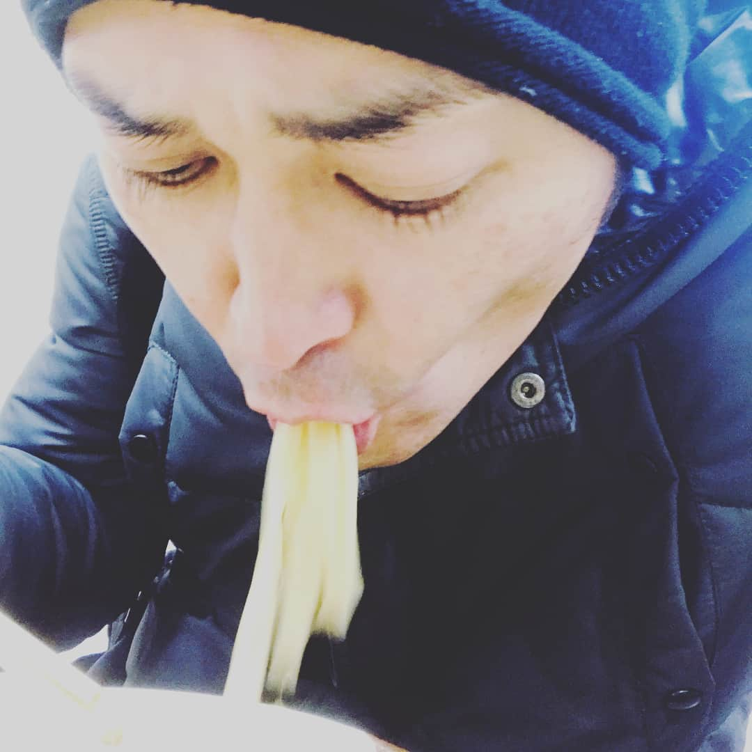 安田顕さんのインスタグラム写真 - (安田顕Instagram)「ありがとう愛知。 #NACS #舞台 #PARAMUSHIR #きしめん #連写」2月18日 17時43分 - yasu_da_ken