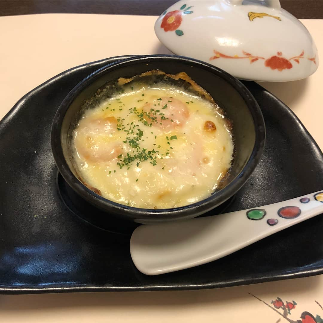 大浦育子さんのインスタグラム写真 - (大浦育子Instagram)「大好きなお店、梅の花のコース❣️ お豆腐と湯葉のお店。 ここの生麩と湯葉揚げが昔から大好き😋 最近東京にもあるのを知りました♡  #梅の花#ランチ#コース#豆腐#湯葉#生麩」2月18日 17時53分 - ikuko_oura