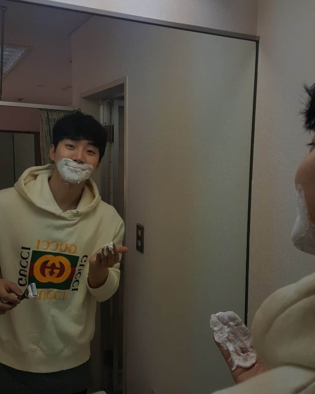 ジュノ さんのインスタグラム写真 - (ジュノ Instagram)「간만에 날면도 #Shaving」2月18日 22時21分 - le2jh