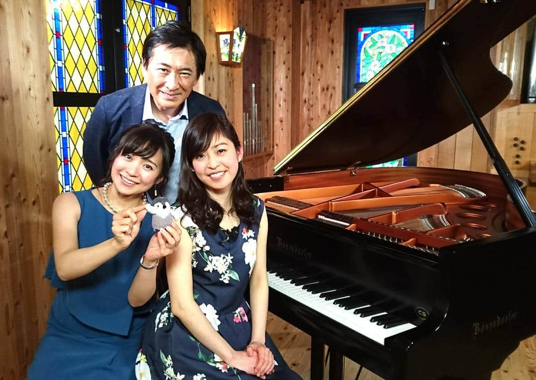 藤岡幸夫のインスタグラム：「本日19日(月)のエンターザミュージック(毎週月曜23時～BSジャパン全国放送)は大阪府出身の作曲家林そよかさん！東京芸大・大学院作曲科を首席卒の素晴らしい才能！関西フィルと初演した現代音楽と縁を切った新作もとっても素敵！ 僕と繁田アナの動画を使って音楽の効果を披露したり楽しいトークもお楽しみに！詳しくはファンサイトで！」