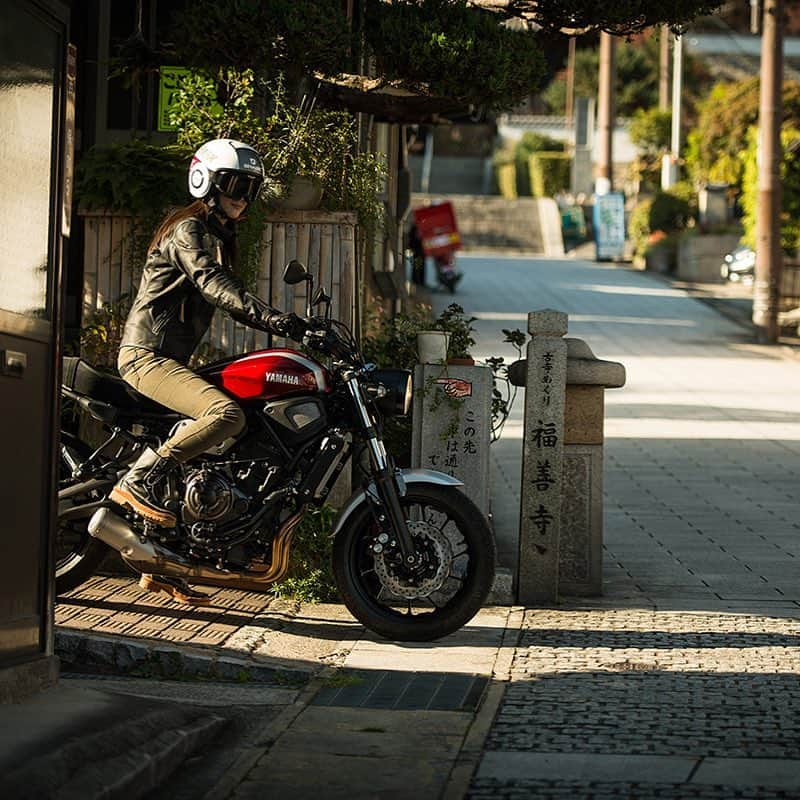 ヤマハ バイクさんのインスタグラム写真 - (ヤマハ バイクInstagram)「#オートバイで旅立つとき #XSR700#shark #fastersons #bikestagram#bikersofinstagram#ridersbook #bikelady#bikerswomen#motogirl#ladybiker#バイク女子 #goodtimes#japantrip#やあ」2月19日 11時22分 - yamaha_bike