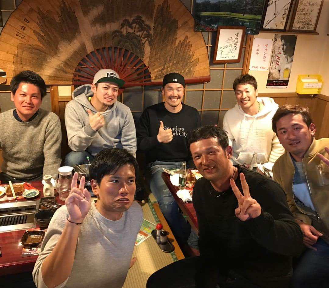 T-岡田（岡田 貴弘）さんのインスタグラム写真 - (T-岡田（岡田 貴弘）Instagram)「今日は4年に1度の同級生会✨ 選手4人、裏方さん3人で集まりました！みんな自由過ぎてなかなか集まろうとせず、幹事みたいにまとめる人もいないから開催は4年に1度です！😂 #同級生会 #t岡田 #海田智行  #安達了一  #小島脩平 #古川秀一 #植田浩章 #青田佑介 #4年に1度 #オリンピックかよ #グループLINEの名前 #B's  OLYMPIC 2018 #名前だけはかっこいい #みんな三十路だよ #次は2022年かな」2月19日 22時03分 - okada_takahiro_official