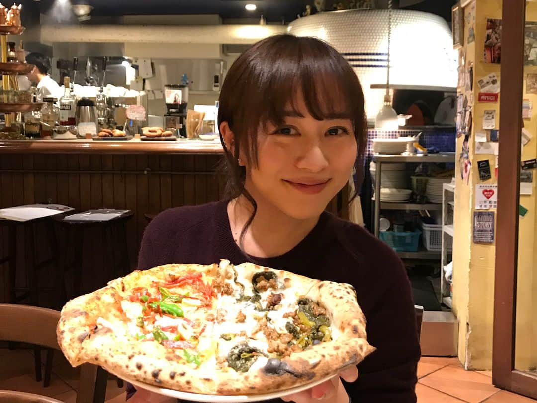 比嘉愛未さんのインスタグラム写真 - (比嘉愛未Instagram)「ナポリ会🇮🇹🍕💕 #美味しくて #幸せすぎた #一緒に食べる仲間は大事 #ありがとう」2月20日 13時59分 - higa_manami