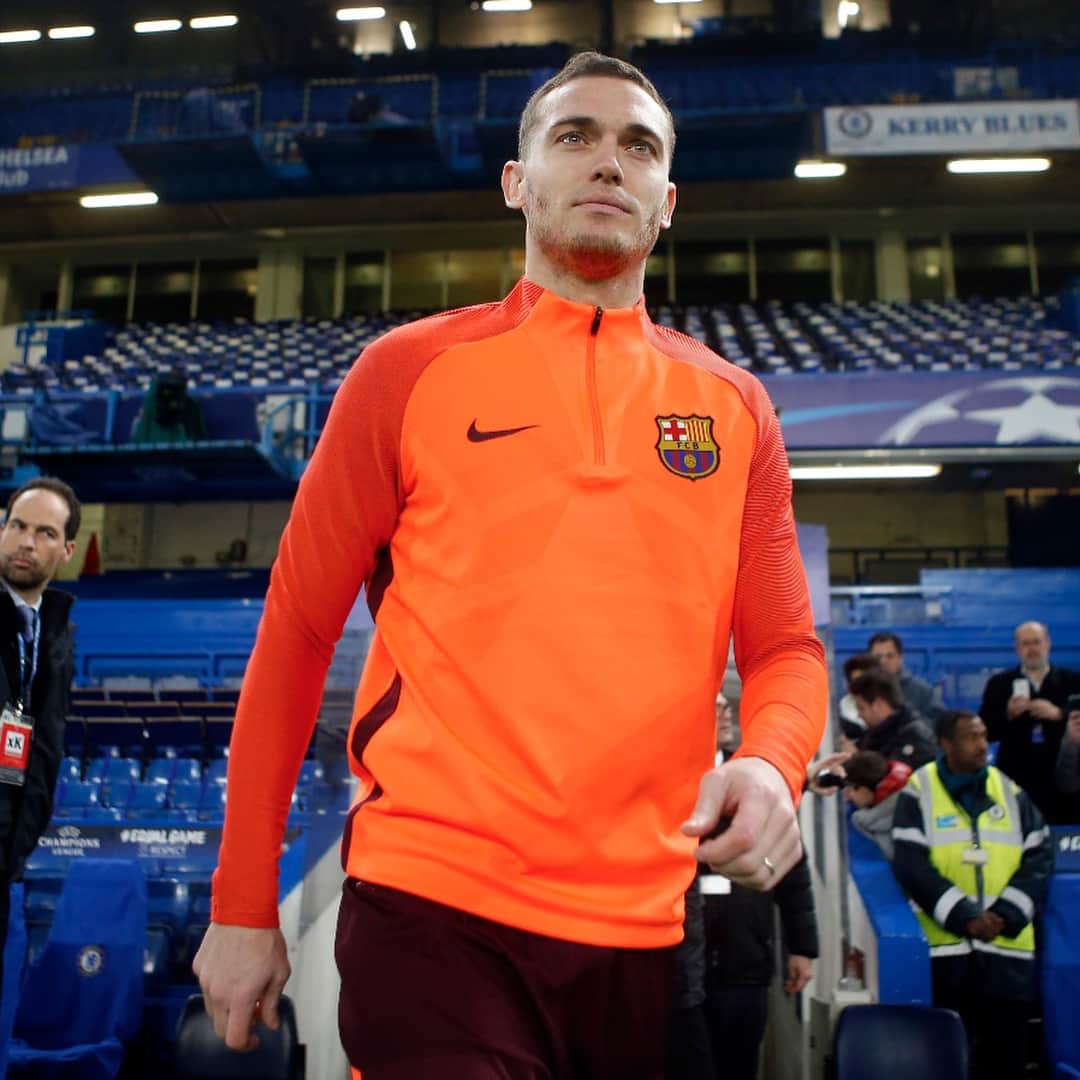 のインスタグラム：「🔵🔴 #UCL #ChelseaBarça」
