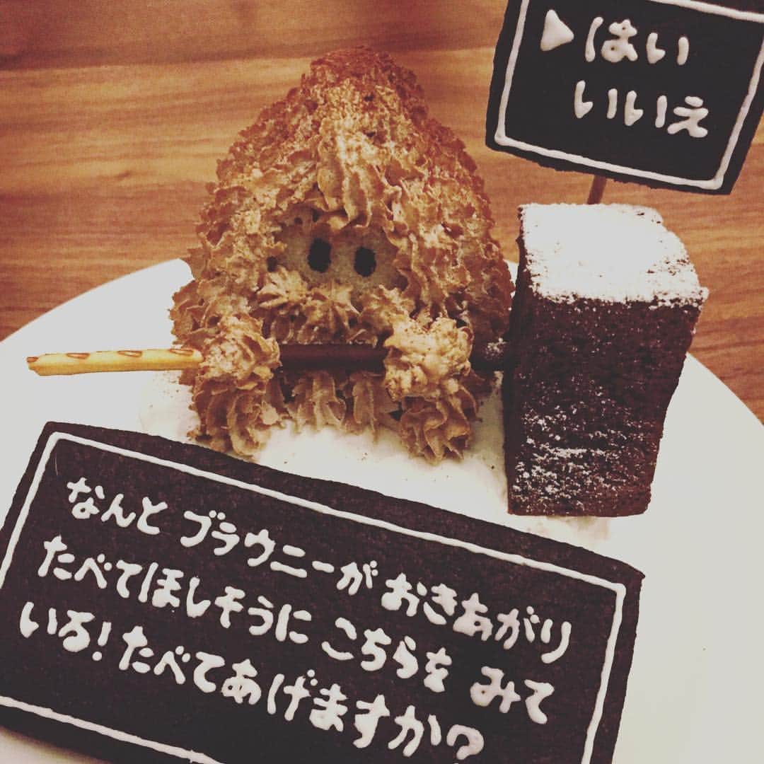 愛須心亜のインスタグラム：「おはようございます☀️ K 年中無休で営業しています☺️💕 . そんな私は今日、明日は出勤！！ . さすがに1日おやすみすると お酒がぐいっと行けそうです。 飲ませてくださーーーい！！！ . . 今日来てくれる方はLINE送るので、DMしてください！」