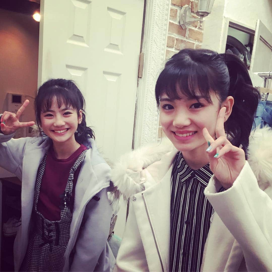 ニコ☆プチのインスタグラム：「ニコ☆プチ4月号発売まであと2日👾💕 新モも大活躍の最新号をお楽しみに〜〜💫 #ニコプチ #向田桃椛  #関谷瑠紀」