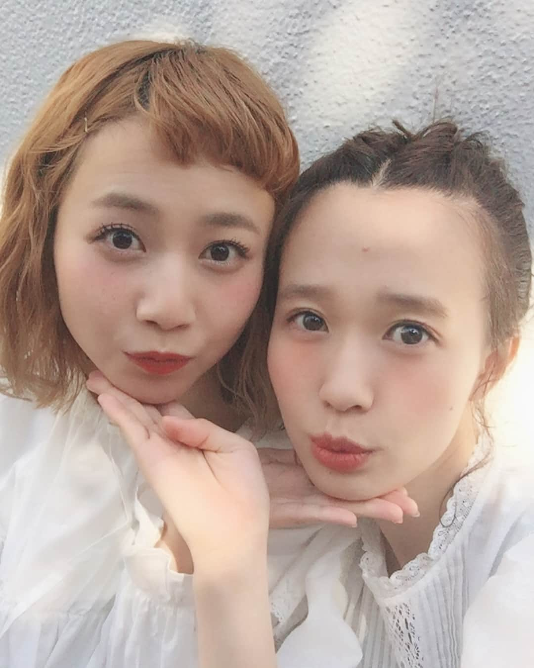 柴田紗希さんのインスタグラム写真 - (柴田紗希Instagram)「久しぶりな #みとしば むふふふ♡ 昨日はずっと一緒な撮影で嬉しかったー ずと笑ってたー wilth happybirthdaygirl❤️love🎂 #にやにや #おめでとう」2月20日 22時07分 - shibasaaki