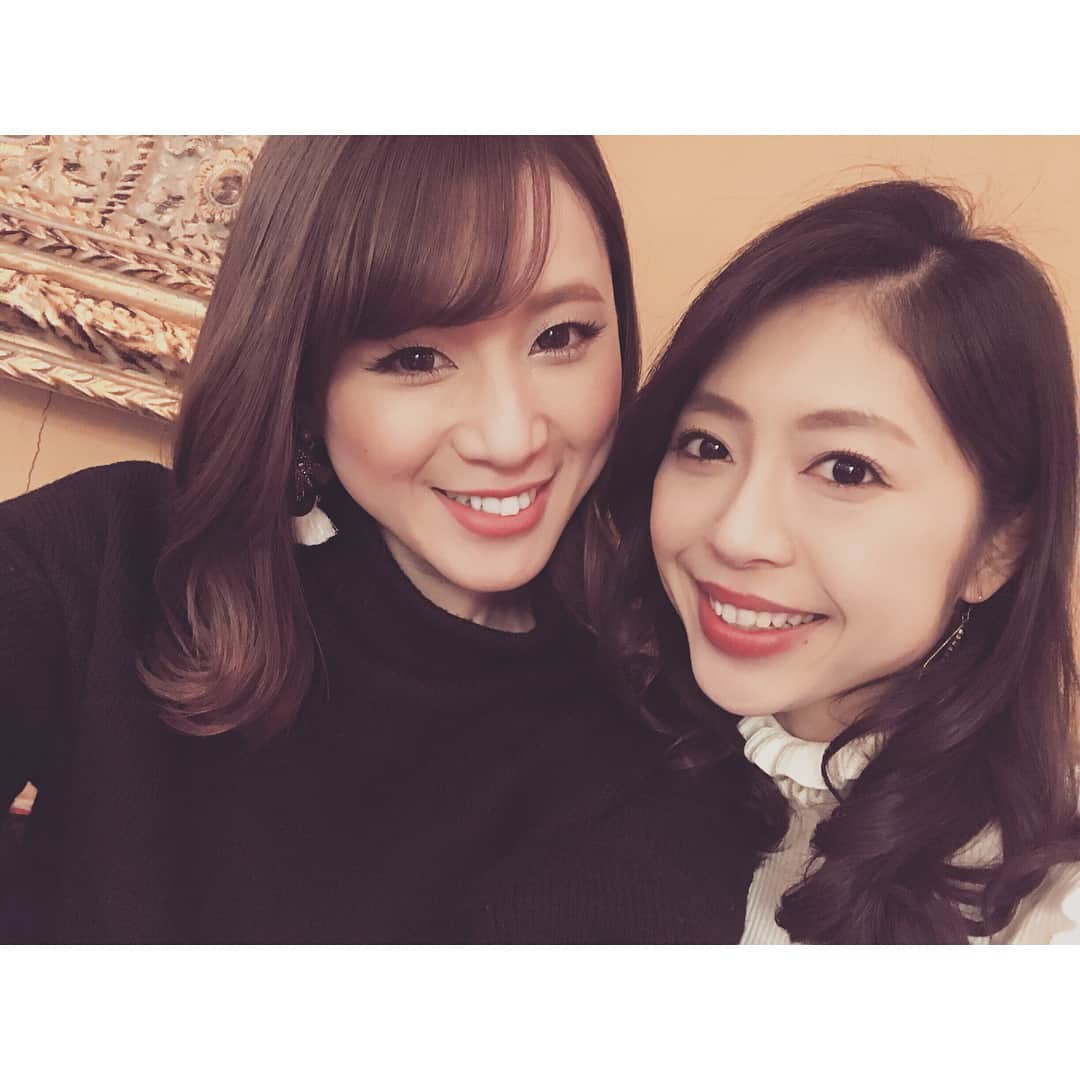 咲月美優さんのインスタグラム写真 - (咲月美優Instagram)「❤︎ . 久しぶりなお友達と ご飯行ってきました😋🍴 いろいろな情報交換して モチベーションもあがる🙋🏼‍♀️💓 . #dinner #friends #osaka #japan #japanesegirl #model #smile #enjoy #happy #girlstalk #selfie #セルフィー #instagood #instadaily #followme #フォローミー #フォロワー .」2月20日 15時19分 - s.miyutyyy