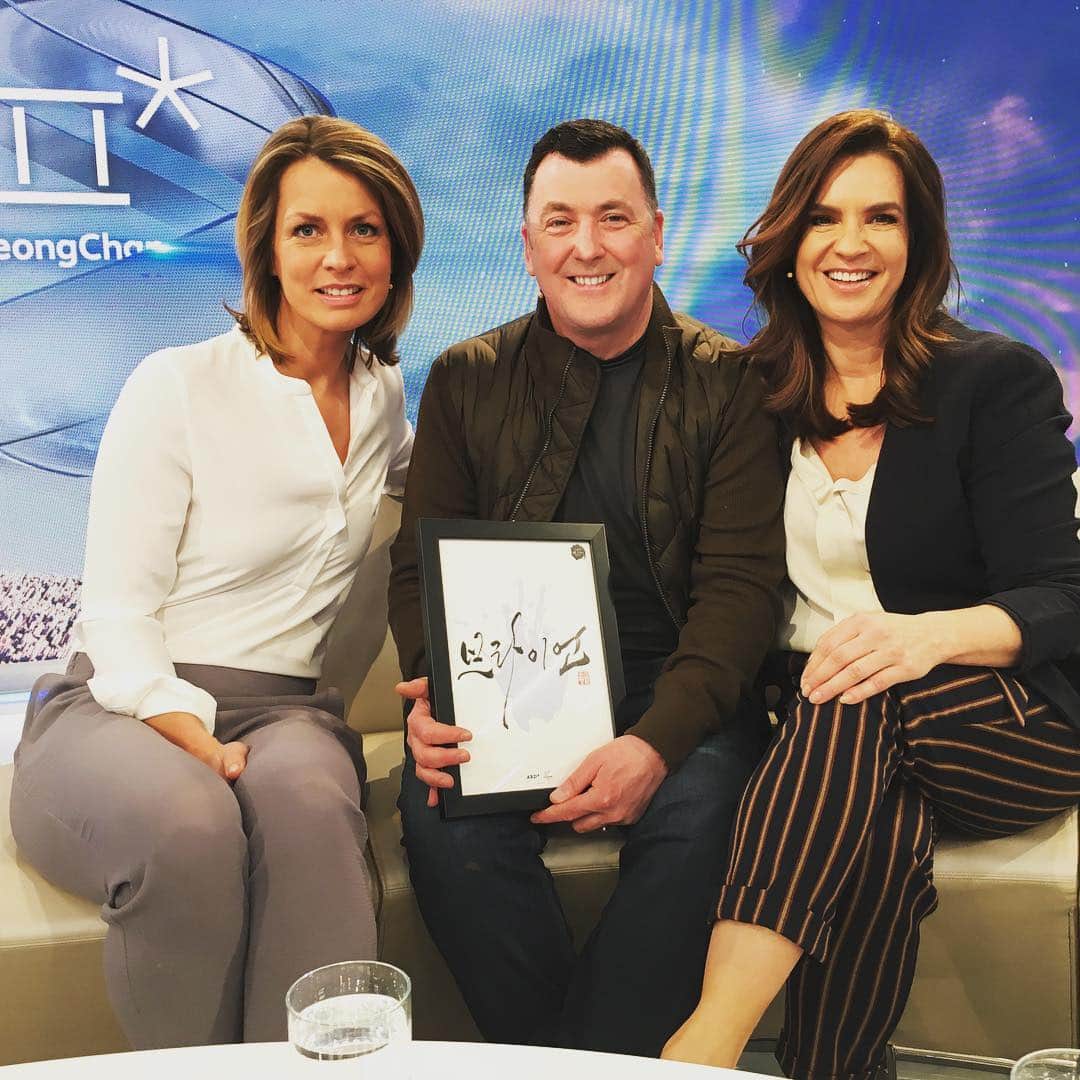 ブライアン・オーサーのインスタグラム：「My dear friend Katarina Witt. Thank you for this wonderful interview. Your a true professional and beautiful person.  Love BO :)」