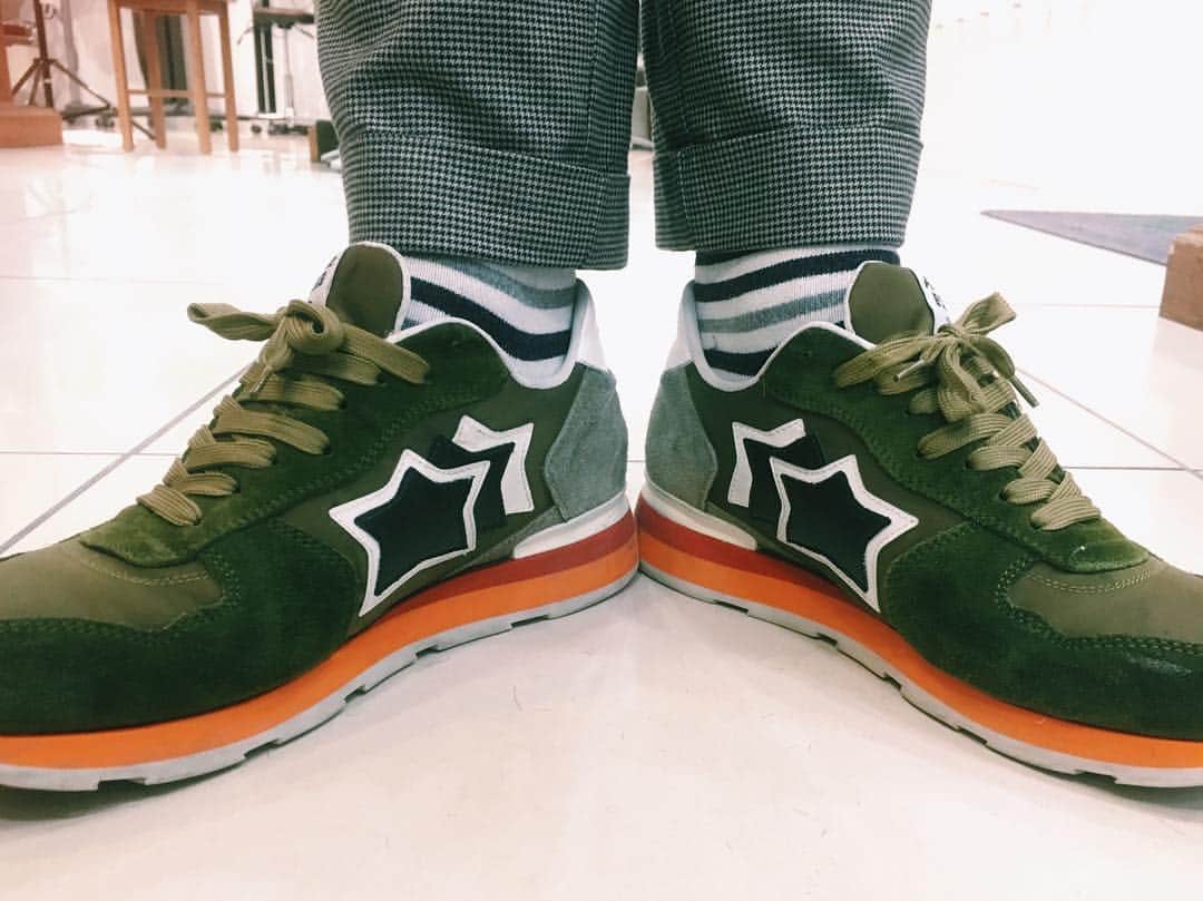 のインスタグラム：「最近買ったお気にの靴👟  #atlanticstars #お洒落さんと繋がりたい  #スニーカー好きな人と繋がりたい  #スターになりたいわけじゃない」