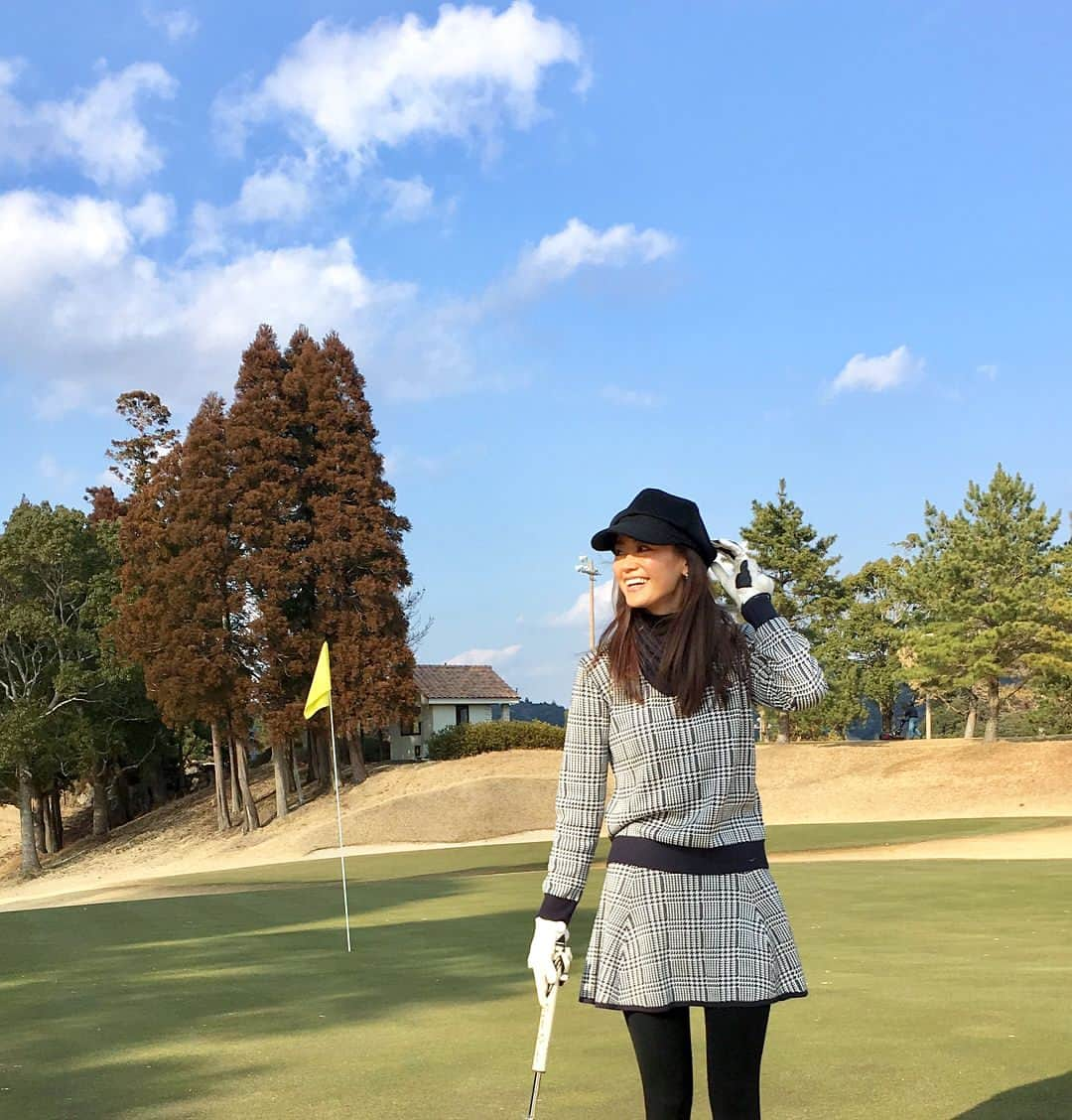 葛岡碧さんのインスタグラム写真 - (葛岡碧Instagram)「昨日はゴルフ⛳️🏌️‍♀️ 昼間はポカポカ☀️いい天気でした😊 楽しかった♪♪ #golf女子 #golf  #midorikuzuoka #葛岡碧 #葛岡碧ゴルフ」2月21日 9時20分 - midori_kuzuoka