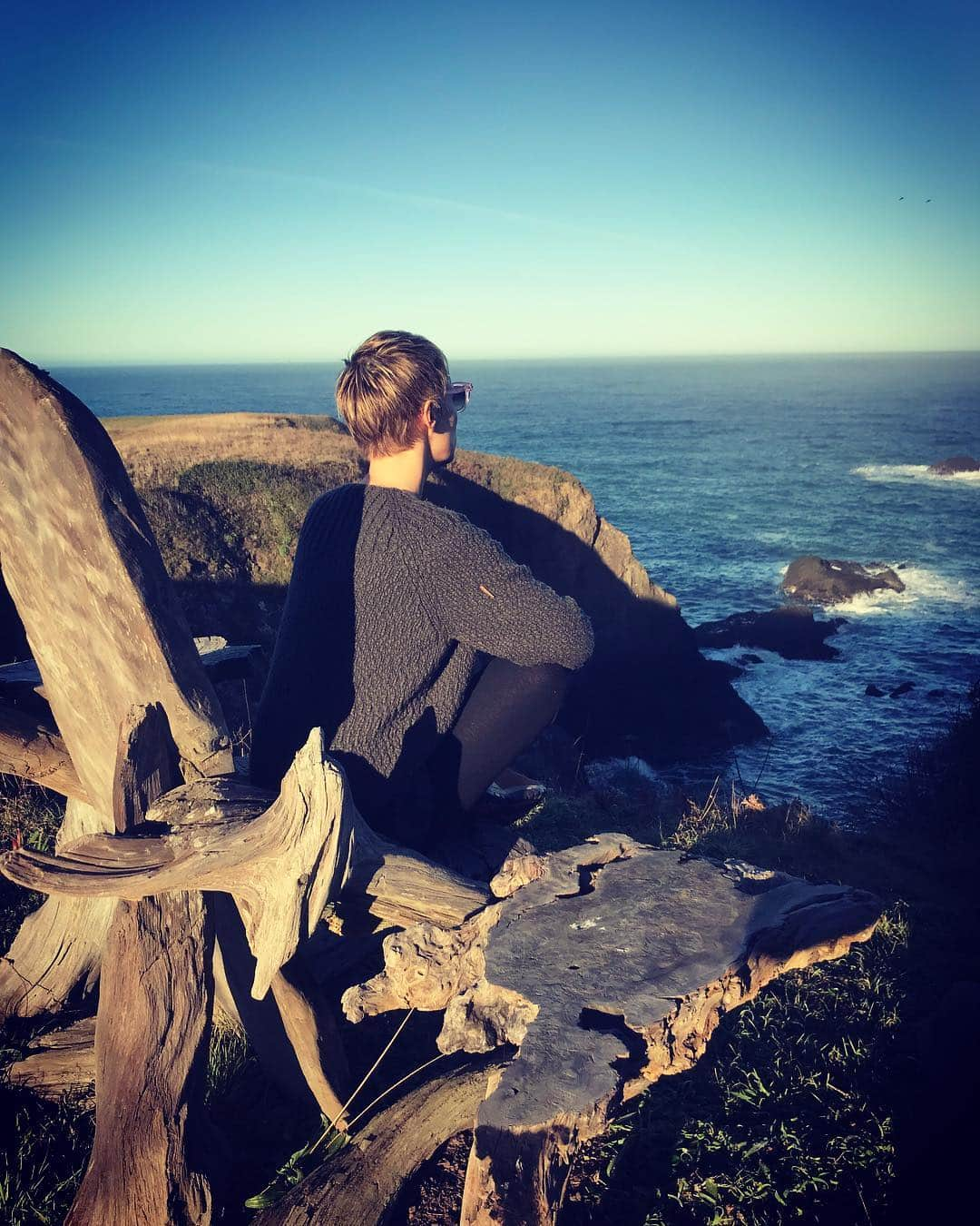 ライザ・ウェイルのインスタグラム：「Plotting my return... #theinnatnewportranch  #howelltalentrelations  #travelpartner 💫❤️」