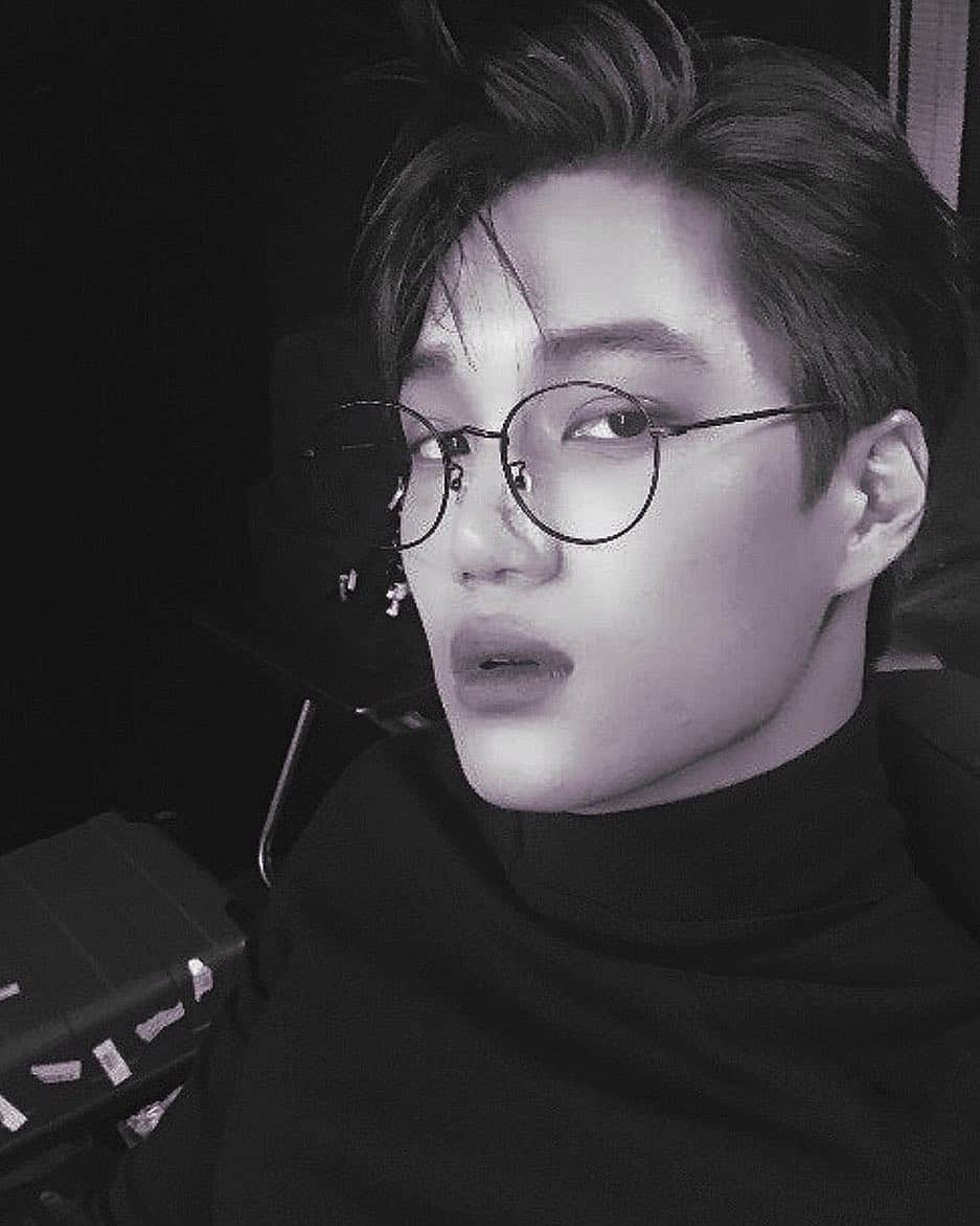 カイ のインスタグラム：「hello you guys it's been a while and I am so STRESSED #Kai #카이 #EXO」