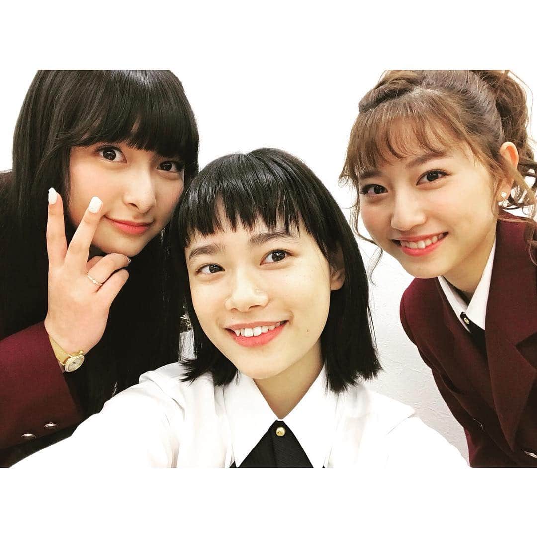 TBS「花のち晴れ〜花男 Next Season〜」のインスタグラム：「同じクラスの、麻美と、京子と。オホホホ👏 #花晴れ #音グラム」