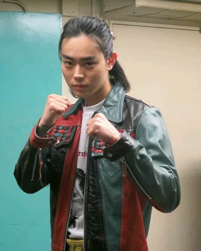 菅田将暉のインスタグラム：「😎」