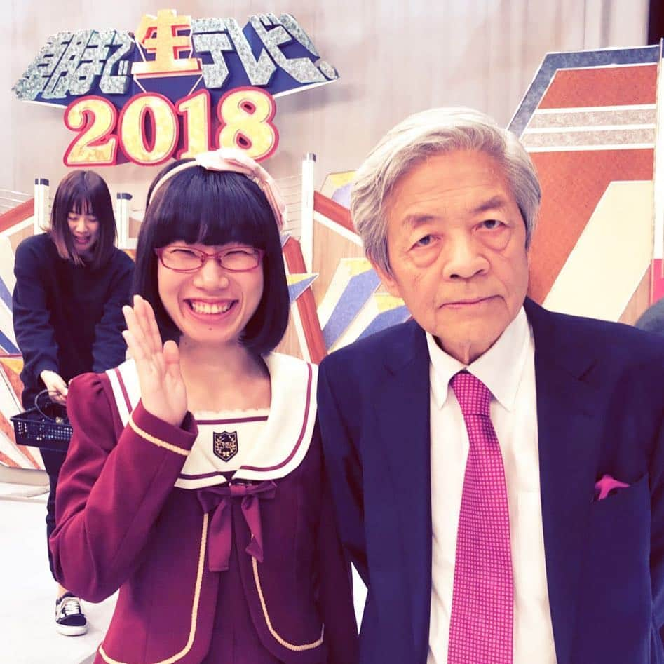 たかまつななさんのインスタグラム写真 - (たかまつななInstagram)「朝生に出演しました。  嬉しすぎますわ！  #朝まで生テレビ！ #テレビ朝日  #夢叶った  #たかまつなな #朝生  #芸能界に入って出たかった番組  #田原総一郎 #三浦瑠璃  #福島みずほ  #松川るみ」2月24日 5時53分 - takamatsunana