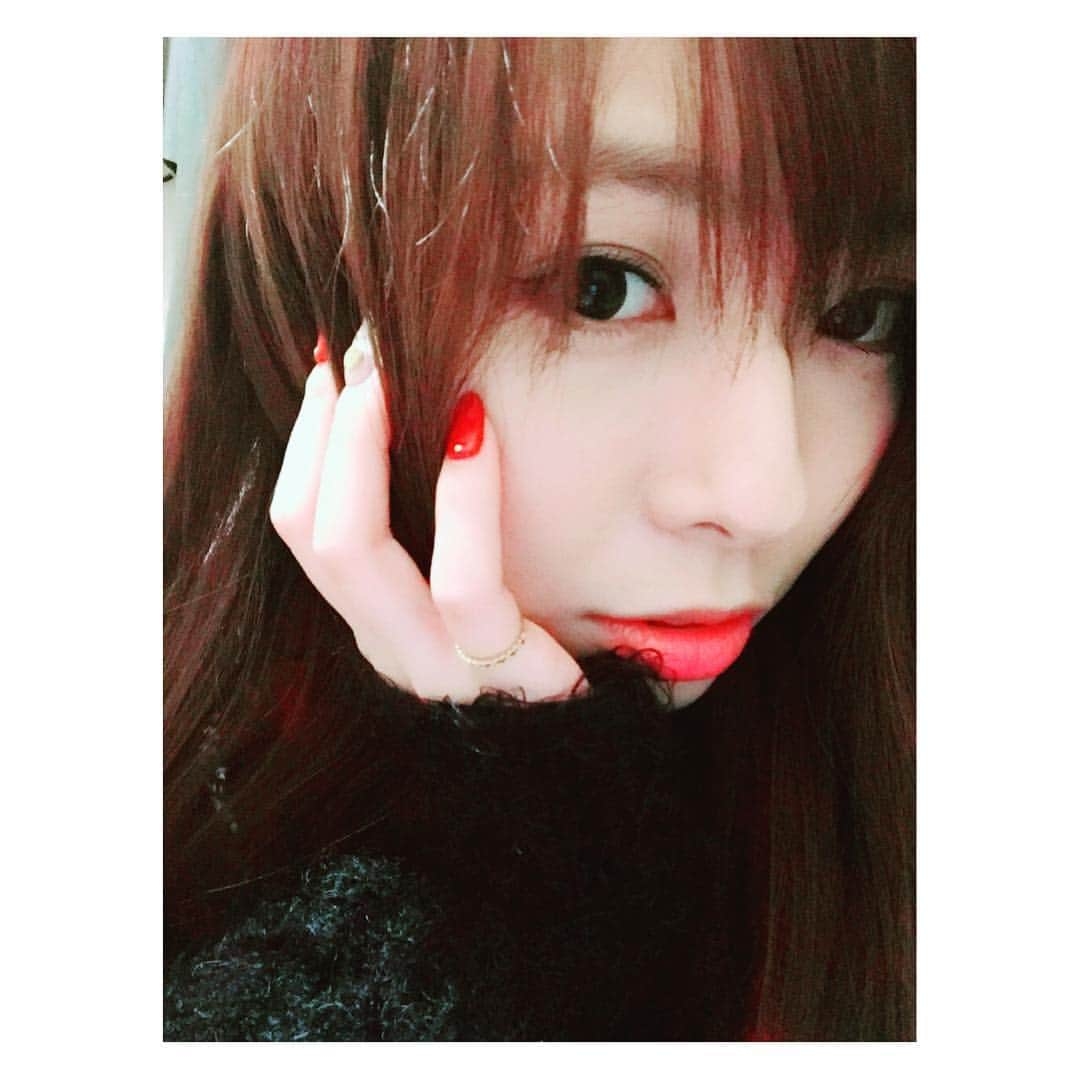 折井あゆみさんのインスタグラム写真 - (折井あゆみInstagram)「幾つか目標を立てて、それを形にする為に試行錯誤な日々です。  頭の中がすぐパンパンになっちゃうから、息抜きに遠出したいな〜☺ #折井あゆみ」2月24日 20時09分 - ayumi_orii720