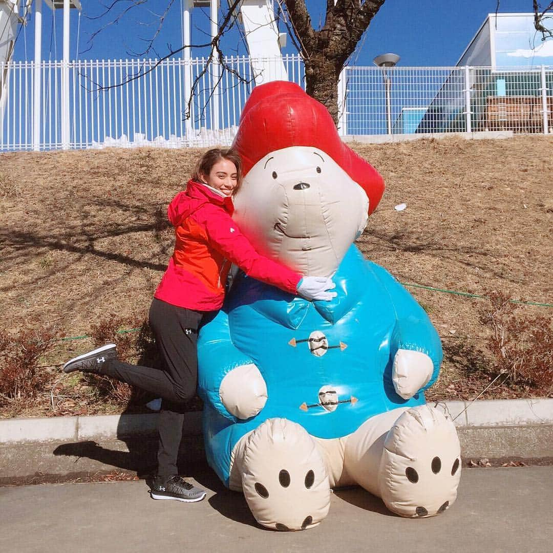 滝沢カレンさんのインスタグラム写真 - (滝沢カレンInstagram)「こんにちは🌞  こんな天気の機嫌がいい日には、ご褒美をもらったように余計、曖昧に1日を過ごせない気がしてしまう、分かりやすい女が私です🙋🏼💜💛💚 何か恩返しなんて、やかましい事を考えるより今日という1日を全力で楽しむことがやりがいを感じてもらえる天気になるようなそんなお日様です...☀️ そんな太陽の横差しに安心を持ちながら朝ごはんを作ったそんな笑える日からの始まりです😌🙏🏻☀️ 本日は21:00〜より日本テレビさんにて「嵐にしやがれ」にし出場します❣️❣️ とある寒い場所に突然、巨大すぎる木のジャングルで、歩きました🚶‍♀️❗️ 見てもらわない限り言えませんが、私は初めてこんな場所だと知り、怖かったり楽しかったり複雑な広場でした💫⛅️ ですが、皆さんも見たら明日の予定を変更する羽目になるかもしれません😏💙 是非夜から、嵐にしやがれ絶対見てください😌💜🎊 それではさよなら☺️ 素敵なそして自由な24日を過ごして下さい🍃  #見られてないなんて思うな #誰かがどこかで見ている #目に見えるものが全てなのだろうか #全てを知っても口を開かない空は #一番の信頼感だかあるいみずるい #そんなずるい空に今日も笑顔を #導きられてしまう #笑ってるのは少なくとも空があるから」2月24日 13時56分 - takizawakarenofficial