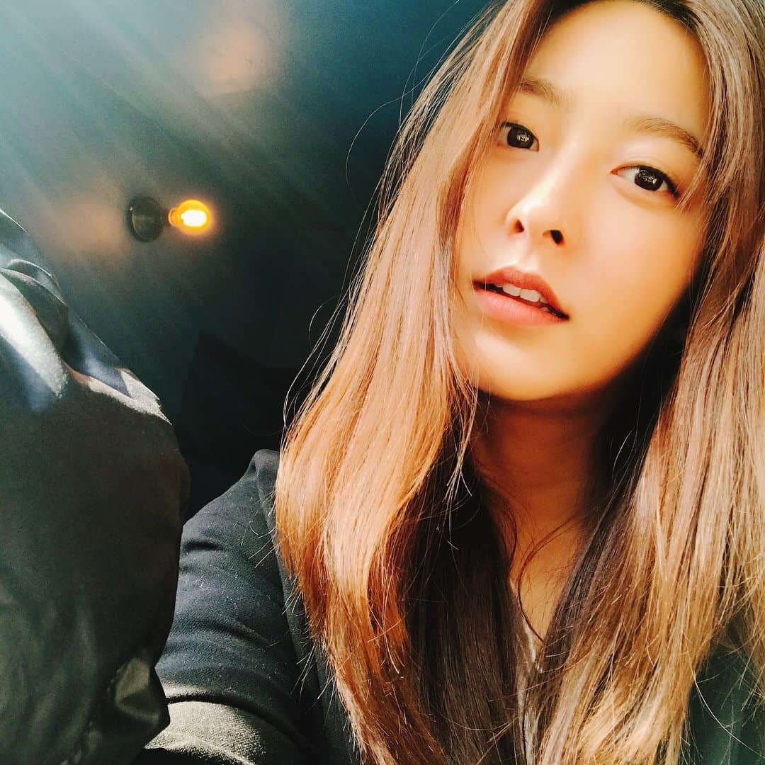 のインスタグラム：「언니랑 조카들이랑 데이트:) 이따 아형에서 만나요! #아는형님 최고!!!」
