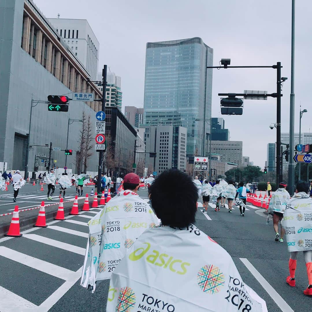 佐野千晃さんのインスタグラム写真 - (佐野千晃Instagram)「. Tokyo marathon 2018 に参加させていただきました！ . あんまり練習量をこなすことはできませんでしたが、サブ3.5の目標をクリアすることができました！！ . 今回の走りがマラソン4回走った中で一番顔晴れたとゆーか楽しめた気がします！ . 応援してくださった皆様、走るのにお力を貸してくれた皆様、ありがとうございました！！ . 怪我なく42.195km走りきることができました！！ . #nike #nikewoman #run #running #marathon #走る人 #わたしに驚け #人生自由自在 #モアウェア #ナイキ #ナイキ女子 #ファッション #ウェア #楽しく走る #ランニング #ジョギング #芸能人最速女子 #アンダーアーマー #東京マラソン #東京マラソン2018 #サブ35」2月25日 15時02分 - sanochiaki810