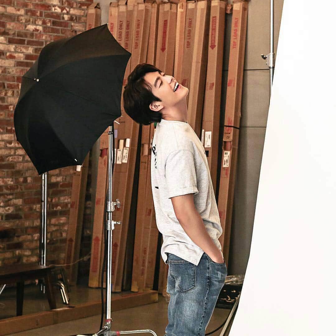 キム・ウビン（ファンアカウント）さんのインスタグラム写真 - (キム・ウビン（ファンアカウント）Instagram)「#kimwoobin #김우빈」2月25日 12時43分 - actorkimwoobin