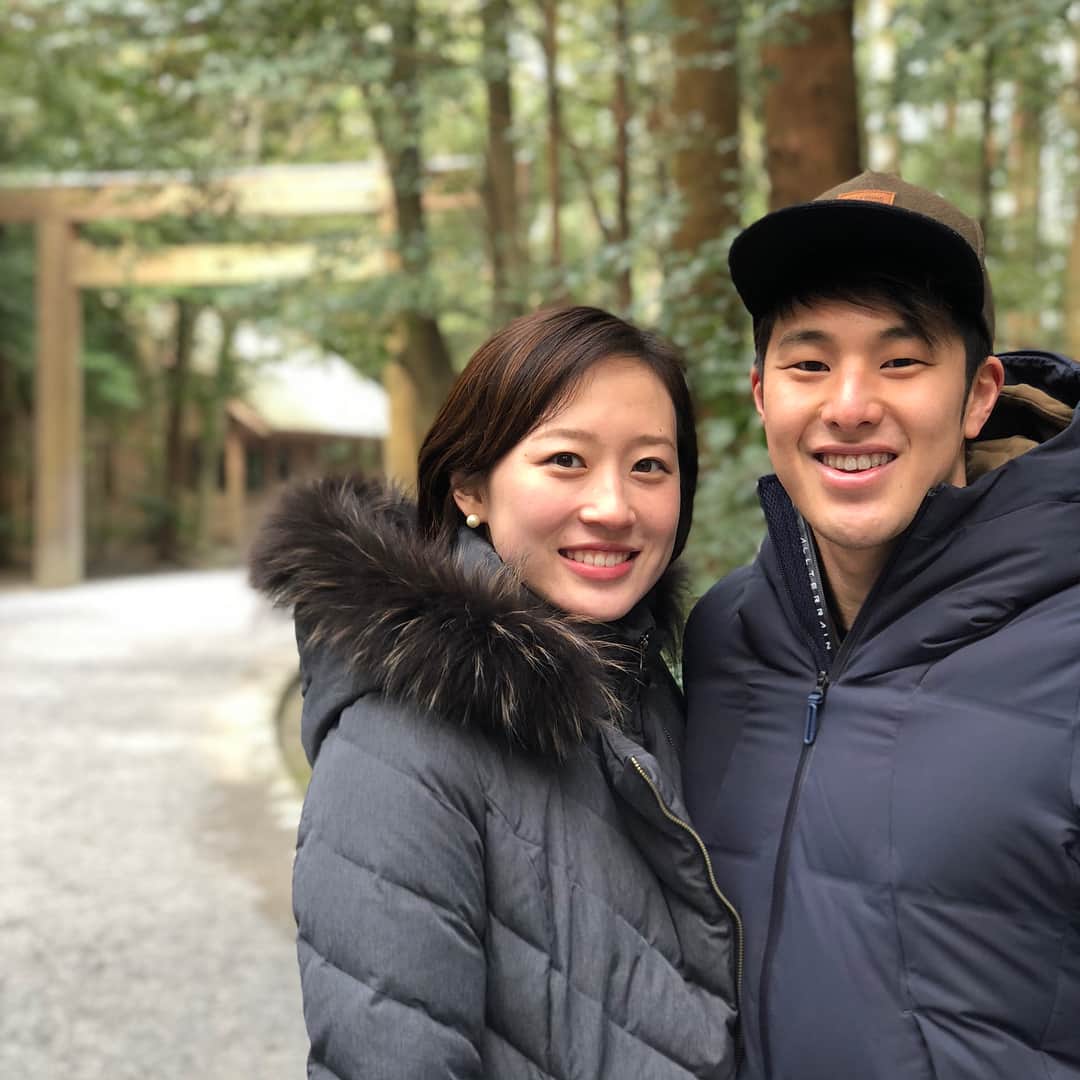 のインスタグラム：「今日はオフだったので伊勢神宮の外宮と鈴鹿サーキットに行って来ました。トレーニングもオフも充実してます！選考会も刻一刻と近づいて来ました！iPhoneXのポートレートやっぱいいわ📸  #dayoff #swimming #teamume #iphonex #ポートレート #apple #suzukacircuit #伊勢神宮 #roadtotokyo2020 #タートルワークアウト #鈴鹿スポーツガーデン水泳場」
