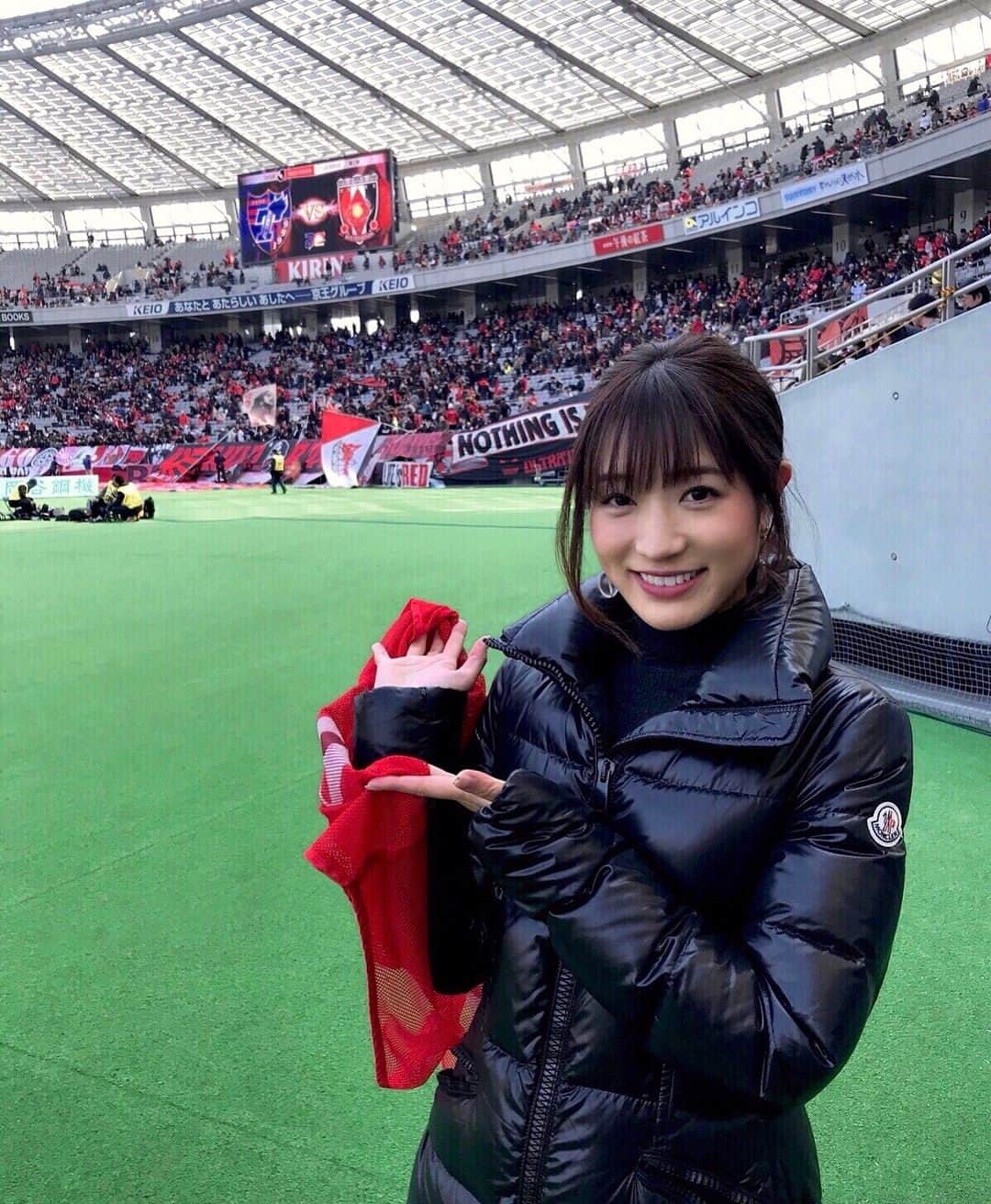 北川彩 北川彩さんのインスタグラム写真 - (北川彩Instagram)「. . Jリーグ開幕。 久しぶりだこの感じ！！とスタジアムの雰囲気を感じながら  今年もあっという間の1年なんだろなーと寂しくもなったり。 とにかく私の1年もやっと開幕した感じ！笑 今年もたくさんの勝利が見られ ...