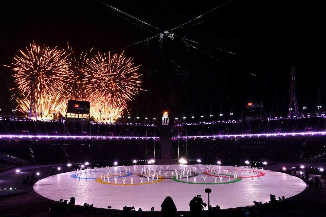 国際オリンピック委員会さんのインスタグラム写真 - (国際オリンピック委員会Instagram)「#平昌オリンピック 閉会式は素晴らしい雰囲気の中、大会の終わりを告げました😢👏 改めて、世界中の選手、ボランティア、パフォーマー、ファンの皆さんありがとうございました😊❤️ #pyeongchang2018 #olympics #closingceremony」2月25日 22時29分 - gorin