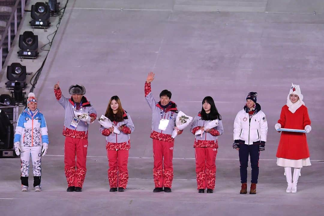 国際オリンピック委員会さんのインスタグラム写真 - (国際オリンピック委員会Instagram)「#平昌オリンピック 閉会式は素晴らしい雰囲気の中、大会の終わりを告げました😢👏 改めて、世界中の選手、ボランティア、パフォーマー、ファンの皆さんありがとうございました😊❤️ #pyeongchang2018 #olympics #closingceremony」2月25日 22時29分 - gorin