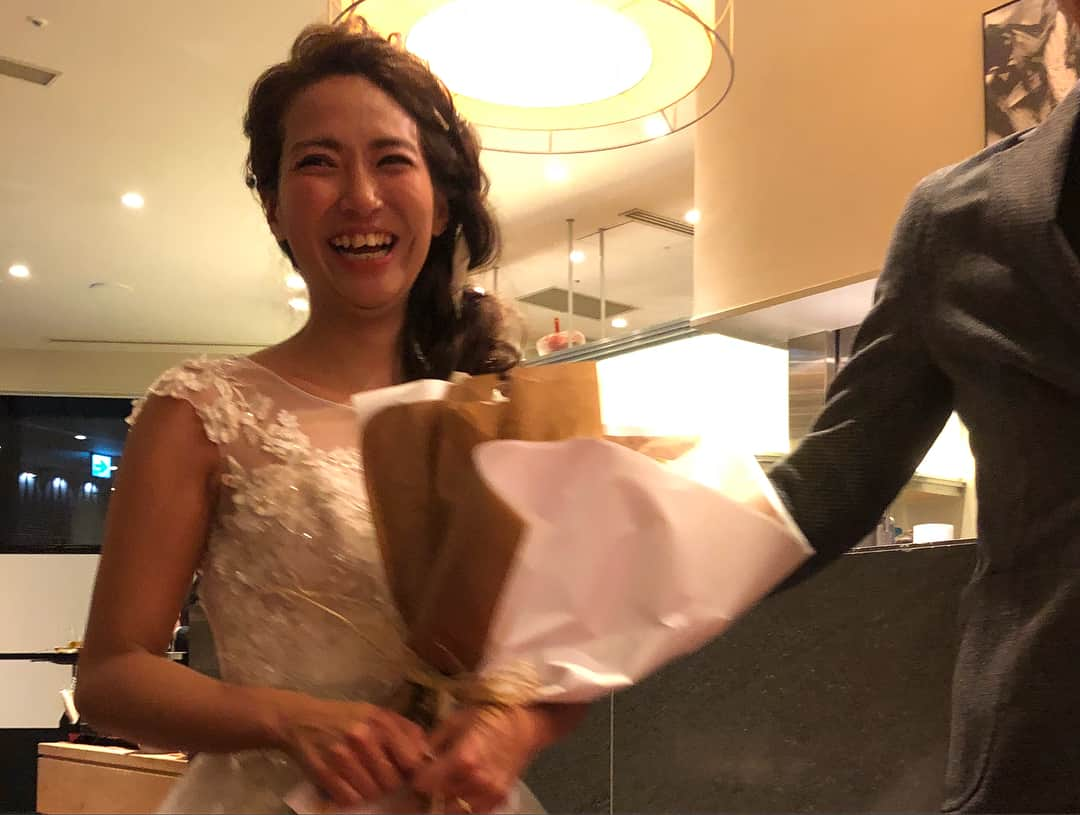 福井柑奈さんのインスタグラム写真 - (福井柑奈Instagram)「えりりん結婚おめでとう㊗️ . 2016年のクォンタムドールズから仲良くしてくれてて良きおねえさんなえりりん💗 . クォンタムの時いっしょだったまりちゃんもドーターもひさしぶりに会えて嬉しかったです╰(*´︶`*)╯♡ . 末長くお幸せに(*^^*)💐 . #大阪 #知名えりか #えりりん #結婚おめでとう #八咫烏 #❤️」2月26日 4時45分 - kanna_fukui