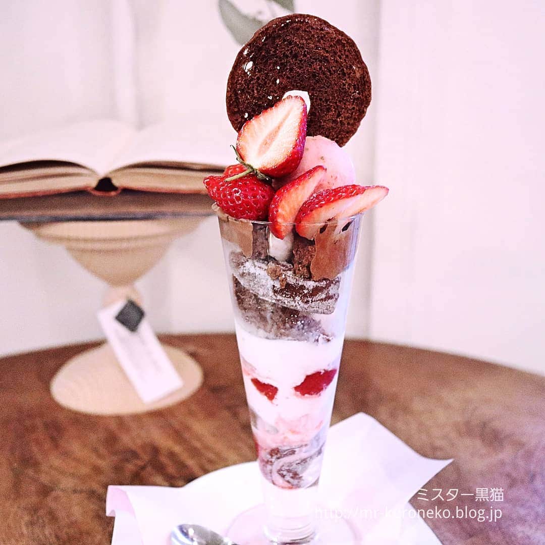 ミスター黒猫（黒猫仙人）のグルメインスタ