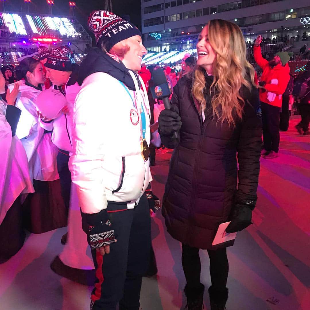 タニス・ベルビンのインスタグラム：「Final interview of these Olympic Games w/ @teamusa gold medalist  @kikkanimal ! And so I say goodbye to one Games... and hello to another! Paralympics, here I come🎤😊」