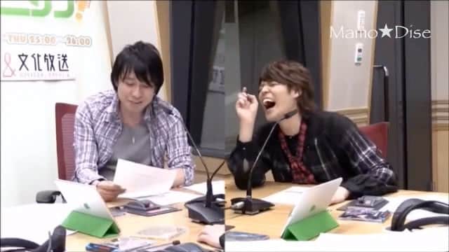 宮野真守のインスタグラム：「🌸 --- 泣いてるマモちゃんを載せたら、 そのあとは癒されるのも載せる✨ と思ったけど、その投稿忘れました（笑） だから今日はその癒されるのを載せま〜す☺️💕 --- I was going to post this after the previous post, To heal all of your hearts after seeing Mamo cry.. But I completely forgot 😂 Here's a belated healing for everyone!! 💞✨ --- #宮野真守 #miyanomamoru #mamorumiyano #声優 #seiyuu」