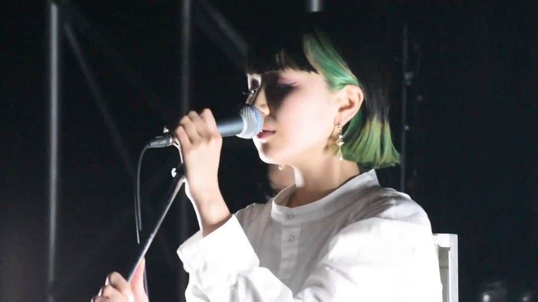 Young Juvenile Youthのインスタグラム：「“Slapback” “Girlfriend”  check out YJY’s live report at MeCA on ism.excite.co.jp 👌🏻 ライブレポート excite.ismをチェックしてね😳 @aactokyo_japan  @MeCA @viviennewestwoodjapan  #yjy #youngjuvenileyouth #MeCA」