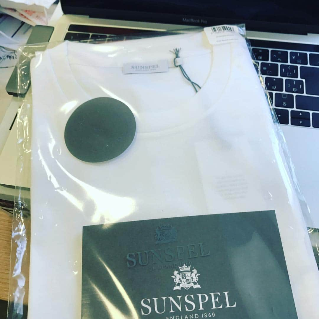 遠山正道さんのインスタグラム写真 - (遠山正道Instagram)「#sunspel 楽しみ)^o^( #スタイリスト私物 逃したT^T」2月27日 15時10分 - masatoyama