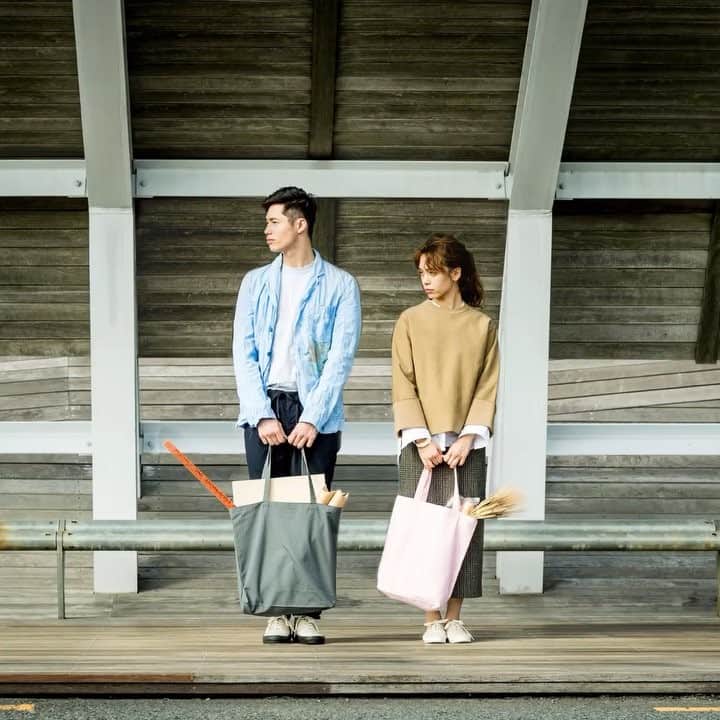のインスタグラム：「. TOMS｜トムス 休日の買い物をもっと楽しく。 . #TOMS #Bag #00777SCT #トムス #バッグ #トートバッグ #キャンバストートバッグ #手提包 #토트백」
