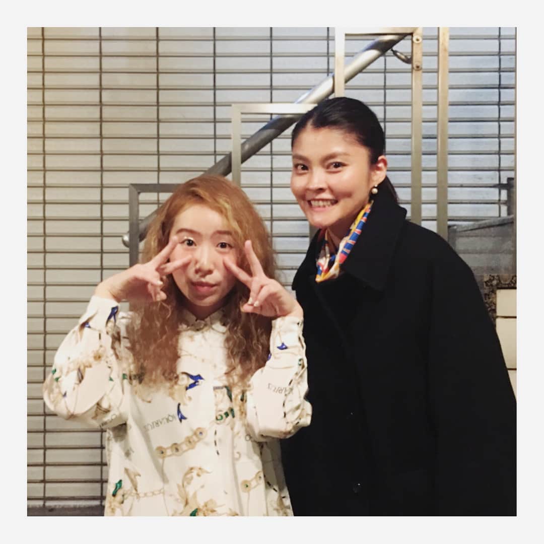 植草沙織のインスタグラム：「渋谷で会えた❤️ YURINA da GOLD DIGGER！！🥁⚡️⚡️ . Magic, Drums & Love ☜略してマジドラ！ 4.11に7inchシングル「恋はパラディソ」リリースですってよー🤗🌟 . #癒しのゆりな#4月11日リリース#恋はパラディソ#マジドラ#live#music#album#LoveDeLux#magicdrumsandlove」