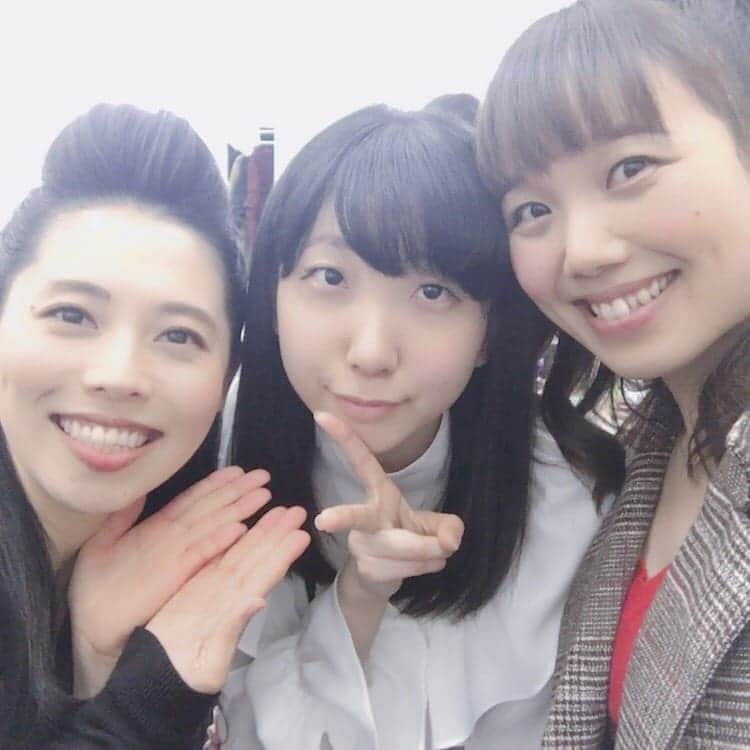 和泉杏さんのインスタグラム写真 - (和泉杏Instagram)「* もうすぐ3日連続の単独ライブをする #パーパーあいなぷぅ * * 3日連続単独ってすごいなぁ〜 * すぐに席埋まったらしい！！ * すごいなぁ〜 * * ( ﾟдﾟ)ﾊｯ! * いちご狩りの締切、今日だーー！！ * ご予約まだまだ急募状態！！ * まだまだまだまだお待ちしてます！！ * * * ★3月25日（日）★年に一回のイベント 『ハルカラと行くいちご狩りツアー第5弾』 目的地■静岡県浜松市「長良園」（ランチの実家） http://nagaraen.jp/ 交通手段■大型バスレンタル 時間■6:50新宿集合～19:30 新宿到着予定 その他詳細■ http://ameblo.jp/am66g-12/entry-12347353522.html * * * #パーパー #単独ライブ #ファイトー #ハルカラ も #頑張る #ハルカラと行くいちご狩りツアー  #ハルカラと行くいちご狩りツアー第5 弾 #いちご狩り好きな人 #いちご好きな人 #もう狩りが好きな人 #ええいもうカリ繋がりでカリカリベーコンが好きな人でも！ #ご予約おまちしております  #お願いします #女芸人 #お笑い芸人 #ネタもいっぱいやるよ」2月28日 13時18分 - izumikyou