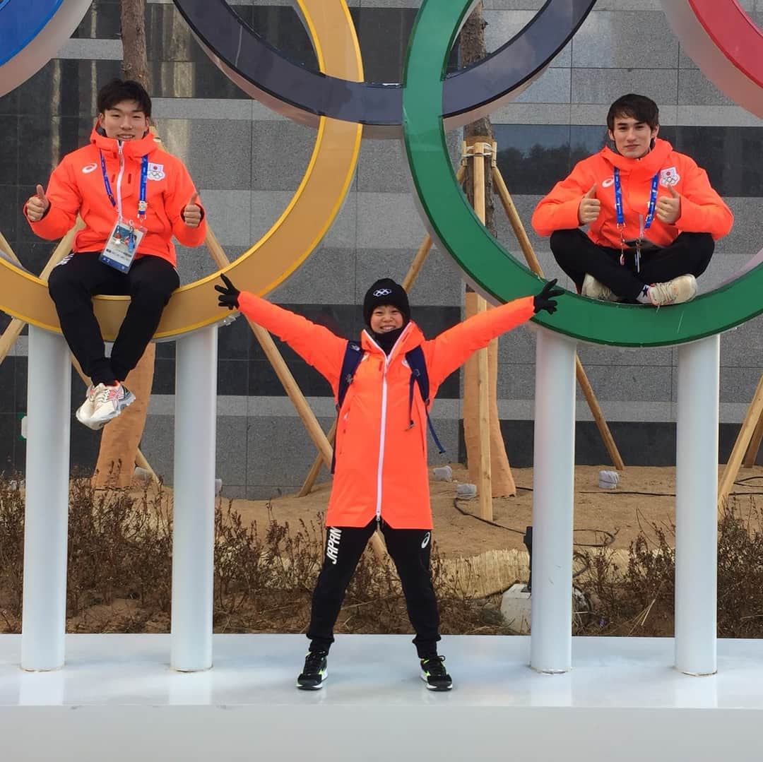 高木菜那さんのインスタグラム写真 - (高木菜那Instagram)「平昌オリンピックが終わりました。チームパシュートとマススタートで優勝する事が出来ました。沢山の方々が応援してくださり、支えてくださったからこその結果だと思います。本当にありがとうございました。そして大会期間中もそうでしたがオリンピックが終わった後でも沢山のメッセージなどを頂き、沢山の方々におめでとうございますと声をかけて頂き、私は本当に沢山の方々に支えてもらっていたんだなと実感しました。そしてここまで私が全力でスケートを続けてこれたのは会社のサポートや支えがあったからこそです。日にちが経つにつれ沢山の方々に支えてもらって今の私がいるんだなと実感しています。長くなりましたが本当にありがとうございました。私の人生の思い出に残る大会となりました。  #pyeongchang2018 #speedskate #チームパシュート #マススタート #日本電産サンキョー」2月28日 13時54分 - nana.takagi