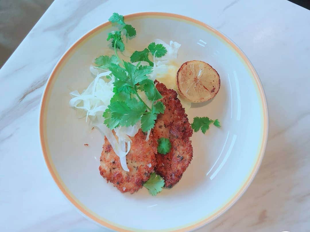 mamagirl ママガールさんのインスタグラム写真 - (mamagirl ママガールInstagram)「. . 『ママガールラボによるスペシャル座談会開催中！』 ※スライドでご覧ください👉※ . 夏号に向けて、美味しいお料理をいただきながら、トーク💕 . 場所は、 bills 銀座 (@billsjapan)です✨ . ----------------------------------------------------- 《mamagirlラボメンバー》を大募集しています✨ . 雑誌やWEB出演以外に 座談会やインスタ投稿、おでかけモニターなど、楽しいプチお仕事もお任せしたいのでぜひご応募下さい😌💓 . mamagirlの公式WEB&無料アプリ「KiraraPost」からエントリーできます📮 "Magazine"カテゴリーの《mamagirlラボメンバー募集》から必要事項をご入力ください。 . お待ちしております❣️ -------------------------------------------------- #mamagirl #kirarapost #スペシャル座談会#billsginza」2月28日 14時53分 - mamagirl_jp