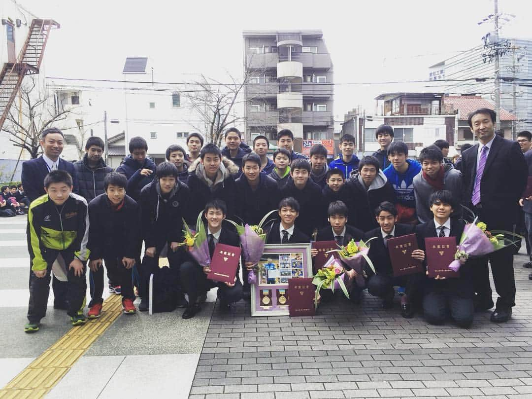 木造勇人さんのインスタグラム写真 - (木造勇人Instagram)「今日愛工大名電高校を卒業しました！  最高の先輩方、最高の仲間に出会えて本当に良かったです😊 いろんな事がありすぎて文章では表せないぐらい楽しかった‼️ 中1から入寮して大変だったけど自分自身とても成長できた6年間になりました。  大学でも心機一転頑張ります💪 みんなありがとー😭」3月1日 16時17分 - yuto_kizukuri