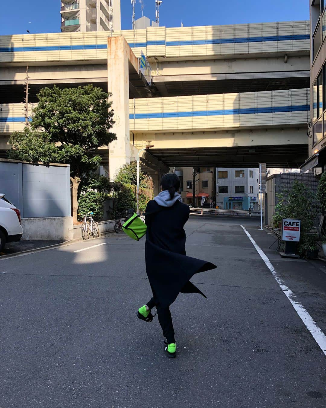 清野菜名さんのインスタグラム写真 - (清野菜名Instagram)「天気いい。 気持ちいい。 花粉すごい。 おつかれーらいす。」3月1日 17時03分 - seinonana