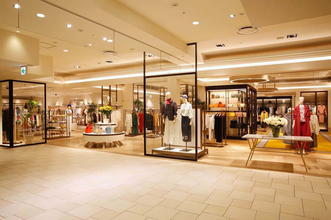 TOMORROWLAND_Womensのグルメインスタ